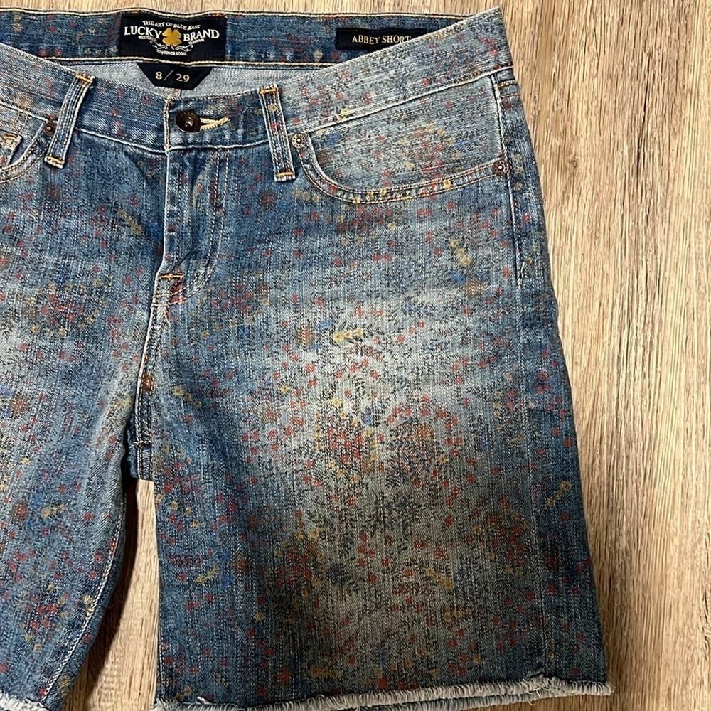 Lucky Brand Abbey DBL Roll Wildflower Paisley Short​​​​ - Picture 5 of 16